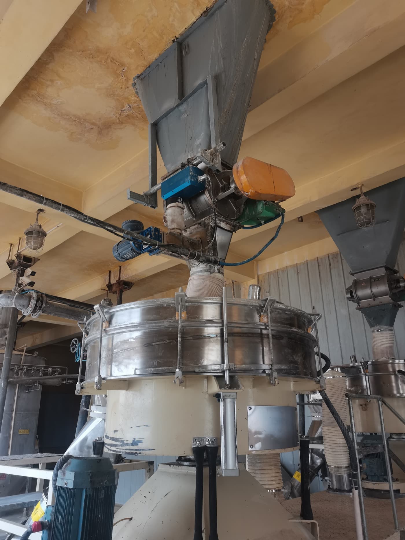 Online NIR moisture analyzer installed on industrial process equipment