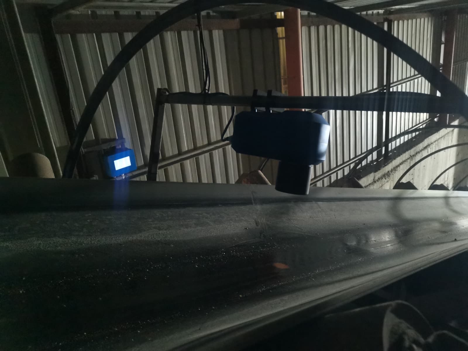 ALZRO online NIR moisture analyzer — Sand, Sinter Mix & Building Materials